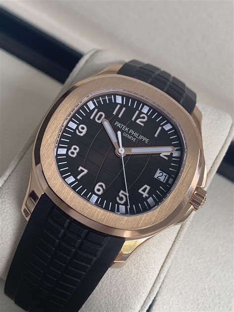 patek philippe 40.8mm aquanaut 18ct rose gold watch|patek philippe aquanaut date.